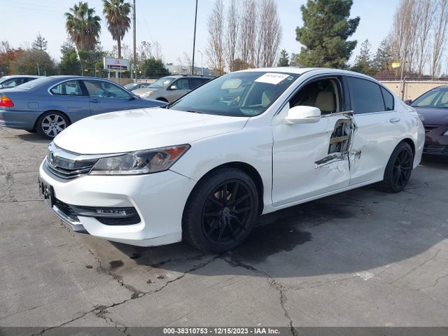 Honda ACCORD EX 2017 1HGCR2F70HA211175 Image 2