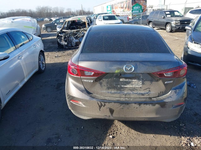 2018 MAZDA MAZDA3 SPORT VIN: 3MZBN1U73JM182862