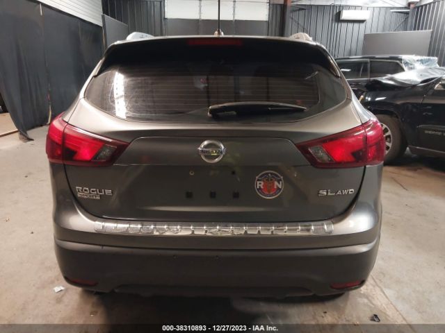 JN1BJ1CR9JW293940 Nissan Rogue Sport Sl