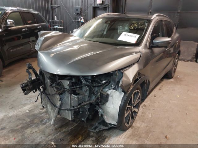 JN1BJ1CR9JW293940 Nissan Rogue Sport Sl