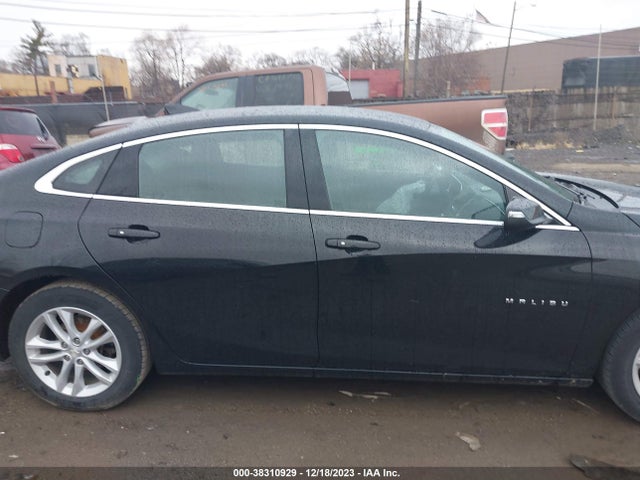 Chevrolet MALIBU LT 2018 1G1ZD5ST8JF188340 Image 13