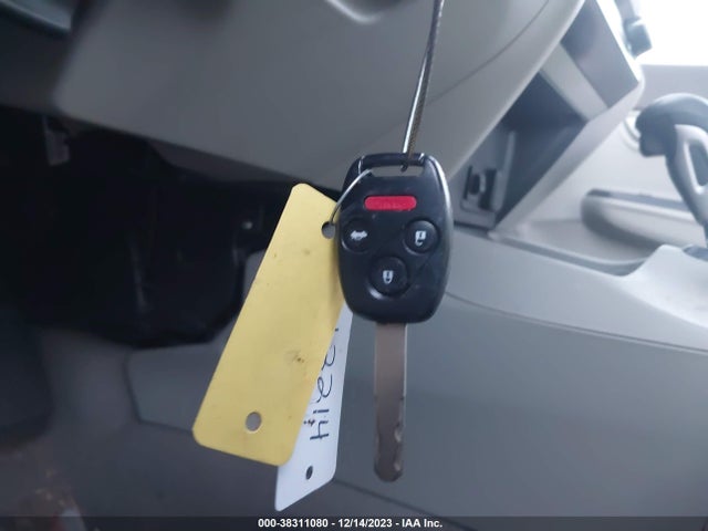 2012 HONDA CIVIC LX VIN: 2HGFB2F5XCH570902