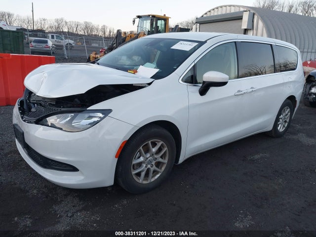 2C4RC1CG6NR103353 Chrysler Voyager Lx