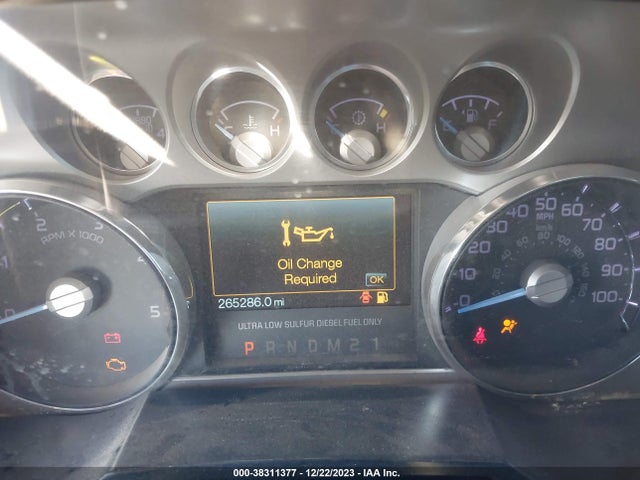 2011 FORD F-250 LARIAT VIN: 1FT7W2BT1BEA05617