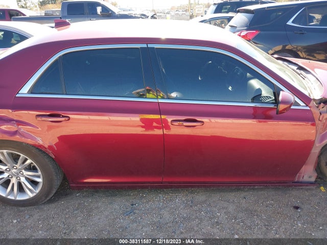 2C3CCAAG0JH315601 Chrysler 300 Touring