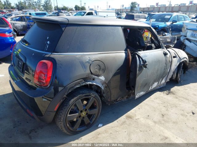 2024 MINI SE HARDTOP WMW13DJ01R2U31818 Photo 3