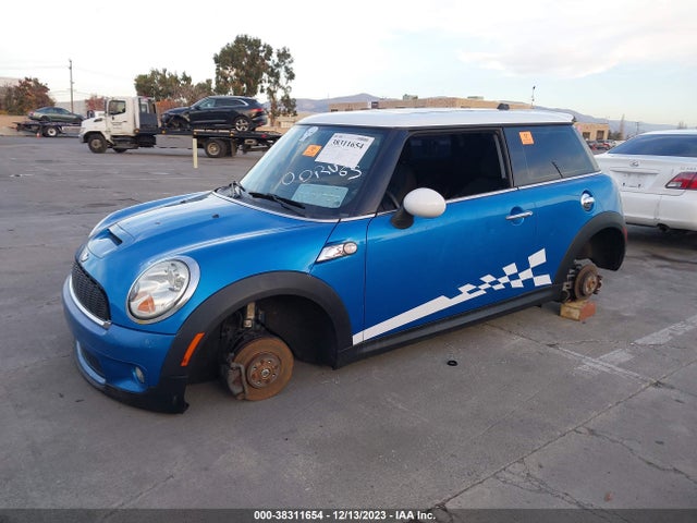2007 MINI COOPER S WMWMF73527TL87950 Photo 1