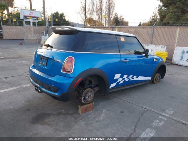 2007 MINI COOPER S WMWMF73527TL87950 Photo 3