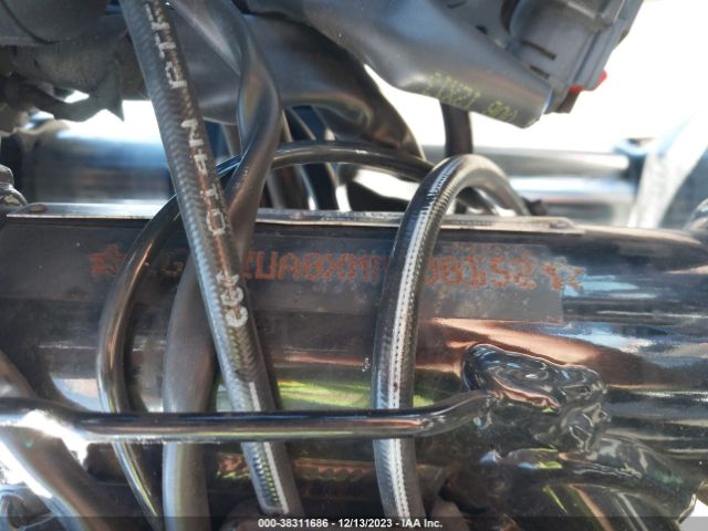 2021 MOTO GUZZI V7 ZGUKZUA0XMM000152 Photo 9