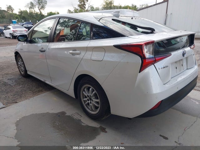 2021 TOYOTA PRIUS LE VIN: JTDKAMFU6M3145183