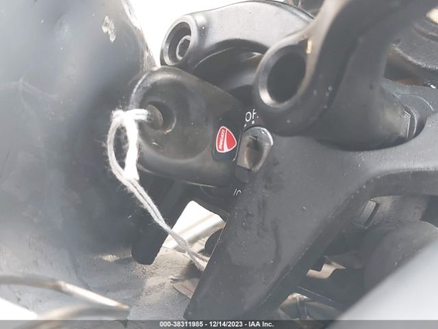 2018 DUCATI MONSTER ZDMMACFW3JB025013 Photo 10