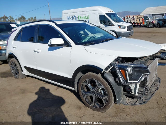 2023 KIA NIRO EX TOURING VIN: KNDCR3LE9P5061498