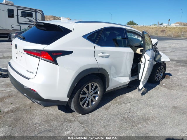 JTJYARBZ9K2142514 Lexus NX 300
