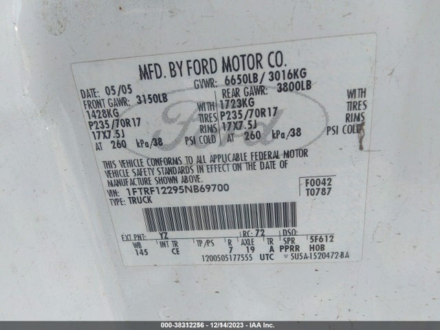 2005 FORD F-150 STX/XL/XLT VIN: 1FTRF12295NB69700