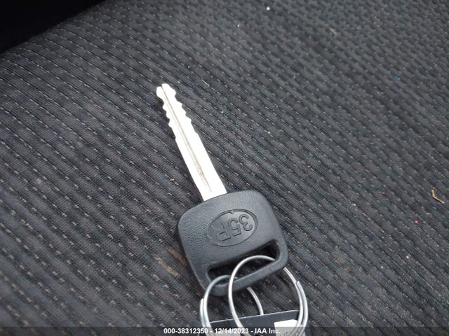 2009 SCION XB VIN: JTLKE50EX91093012