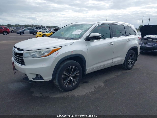 Toyota Highlander Xle V6 2016 5TDJKRFH9GS312860 Image 2