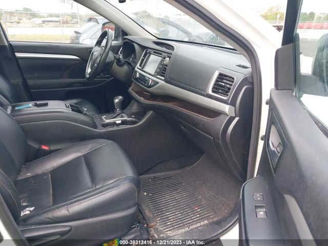 Toyota Highlander Xle V6 2016 5TDJKRFH9GS312860 Image 5