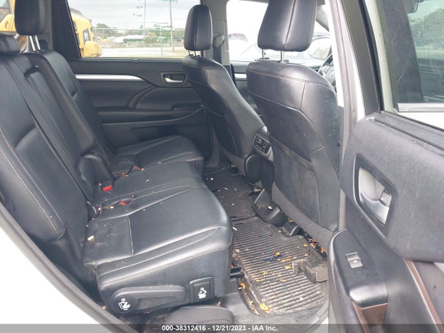 Toyota Highlander Xle V6 2016 5TDJKRFH9GS312860 Image 8