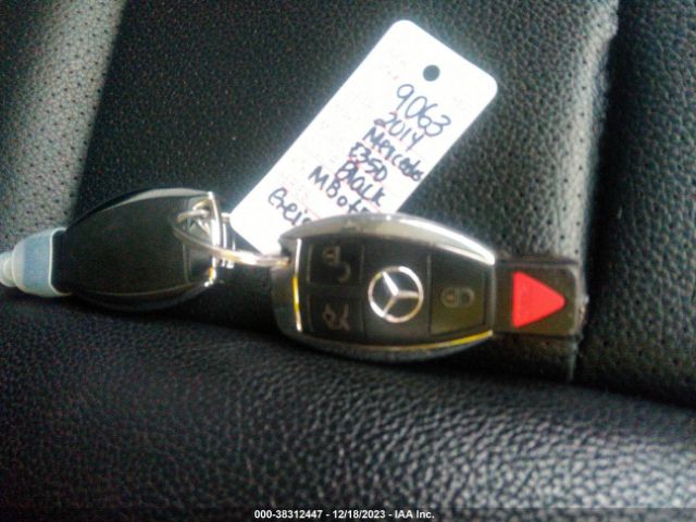 WDDHF8JB7EB015581 Mercedes-Benz E 350 4matic
