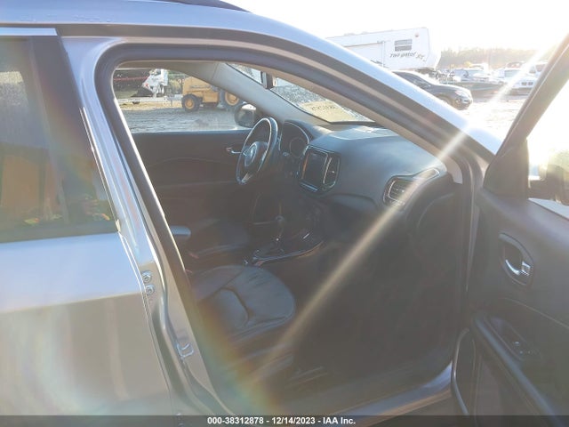 2020 JEEP COMPASS LIMITED FWD VIN: 3C4NJCCB3LT152718