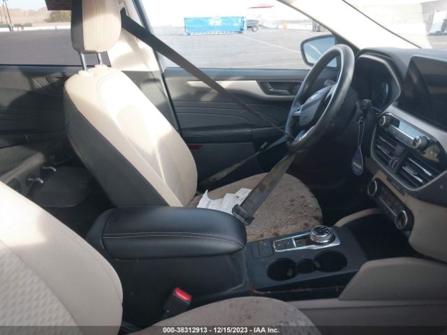 1FMCU9BZ4NUA46864 Ford Escape Se Hybrid