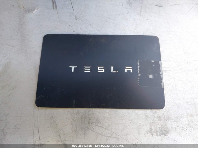 2018 TESLA MODEL 3 5YJ3E1EB3JF070061 Photo 10