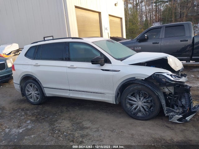 2022 VOLKSWAGEN TIGUAN 2.0T SE R-LINE BLACK VIN: 3VV8B7AX8NM127019