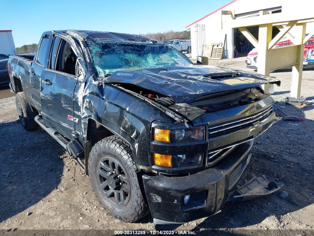 2018 1GC1KVEY0JF113262 main image