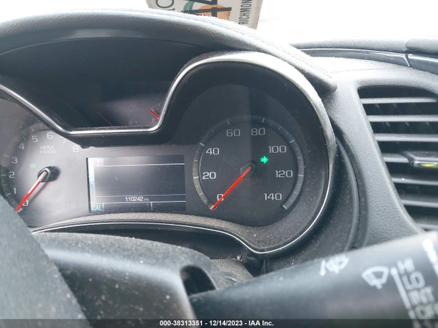 Chevrolet IMPALA 1LT 2018 2G1105S39J9135440 Image 15
