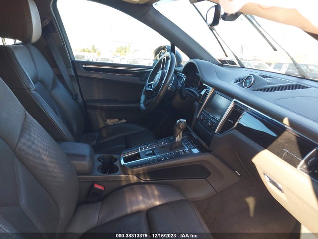 2015 PORSCHE MACAN WP1AB2A56FLB65707 Photo 4