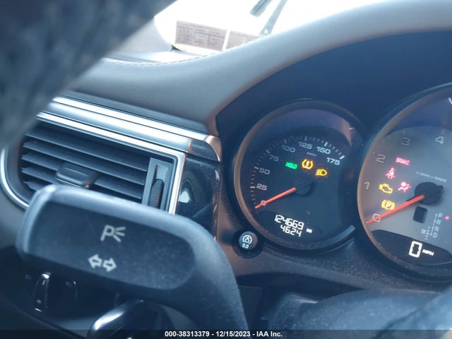 2015 PORSCHE MACAN WP1AB2A56FLB65707 Photo 6