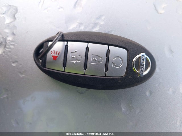 2019 NISSAN PATHFINDER SV VIN: 5N1DR2MM3KC609841