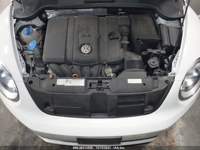 2012 VOLKSWAGEN BEETLE 2.5L VIN: 3VWJP7AT0CM658000