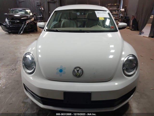 2012 VOLKSWAGEN BEETLE 2.5L VIN: 3VWJP7AT0CM658000