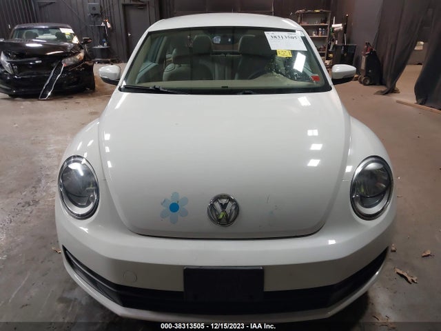 2012 VOLKSWAGEN BEETLE 2.5L VIN: 3VWJP7AT0CM658000