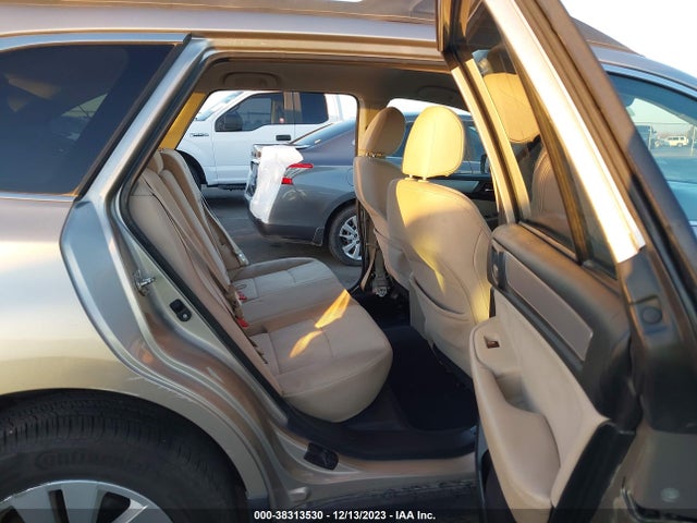 Subaru Outback 2.5i Premium 2017 4S4BSAFC3H3264698 Image 8