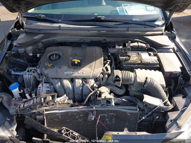 Hyundai ELANTRA SEL 2018 5NPD84LF3JH274282 Image 10
