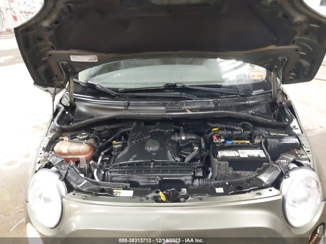 2015 FIAT 500 3C3CFFAR3FT710036 Photo 9