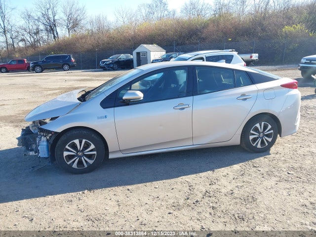 Toyota Prius Prime Plus 2017 JTDKARFP3H3001409 Image 14