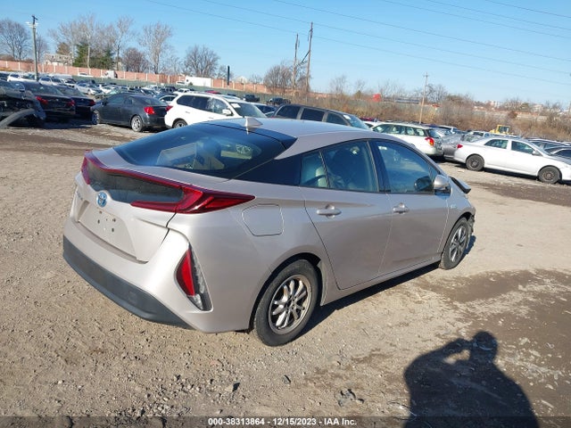 Toyota Prius Prime Plus 2017 JTDKARFP3H3001409 Image 4