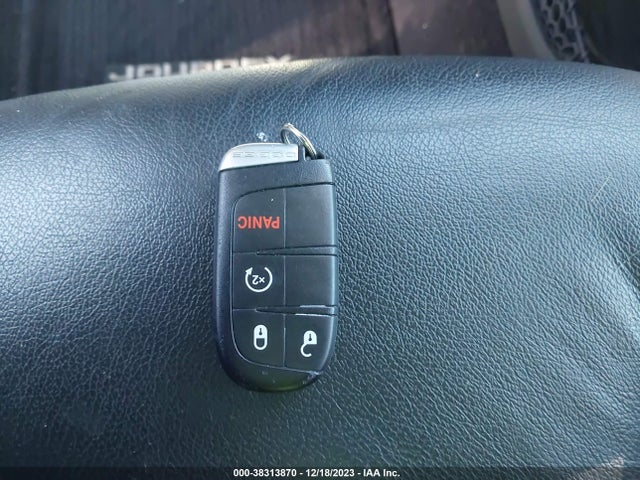 2013 DODGE JOURNEY SXT VIN: 3C4PDDBG1DT588181