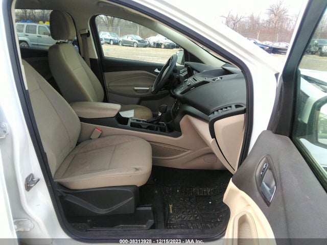 Ford ESCAPE SE 2017 1FMCU9GD3HUA94339 Image 5