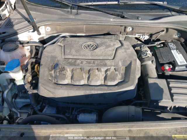 1VWAA7A3XJC020613 Volkswagen Passat 2.0t R-line/2.0t S