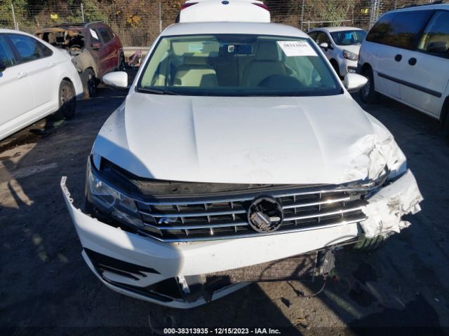 1VWAA7A3XJC020613 Volkswagen Passat 2.0t R-line/2.0t S
