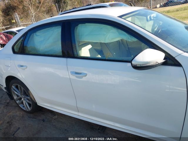 1VWAA7A3XJC020613 Volkswagen Passat 2.0t R-line/2.0t S
