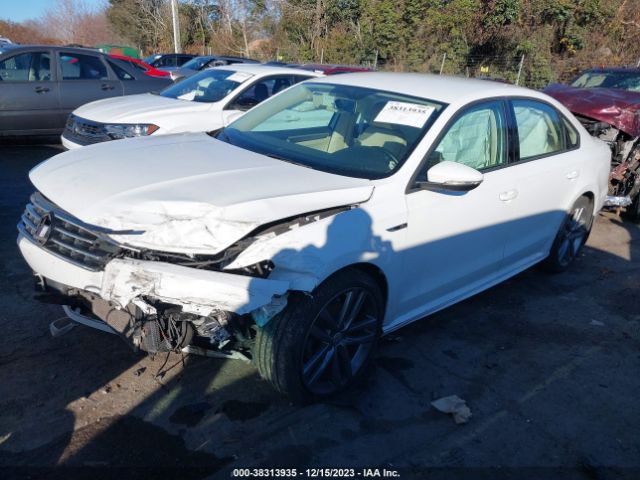 1VWAA7A3XJC020613 Volkswagen Passat 2.0t R-line/2.0t S