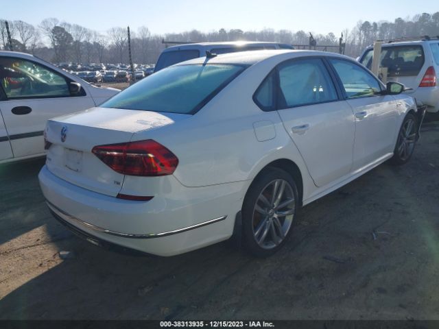 1VWAA7A3XJC020613 Volkswagen Passat 2.0t R-line/2.0t S