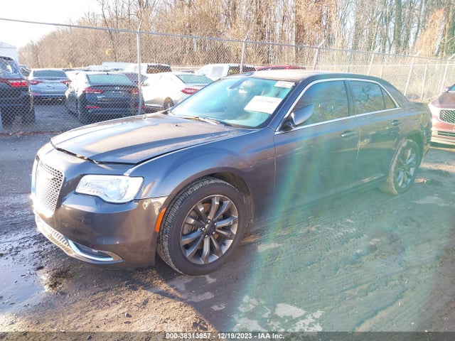 2C3CCARG4HH603832 Chrysler 300 Touring