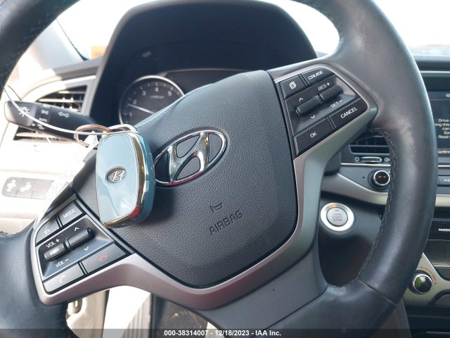 Hyundai Elantra Value Edition 2017 5NPD84LF9HH197265 Image 11