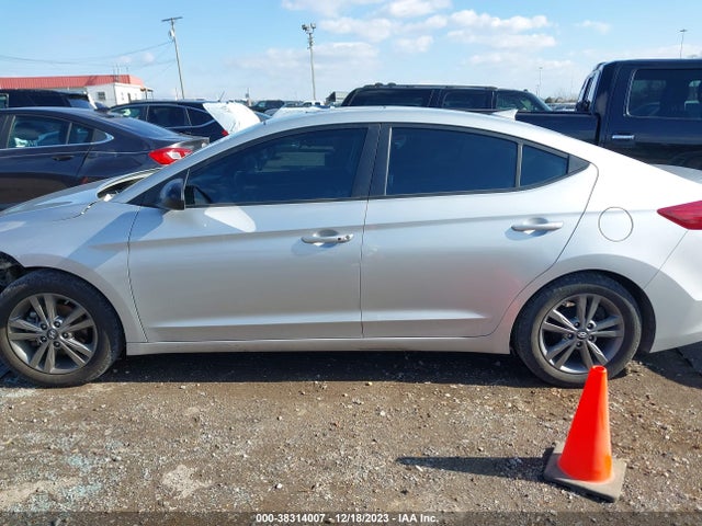 Hyundai Elantra Value Edition 2017 5NPD84LF9HH197265 Image 14